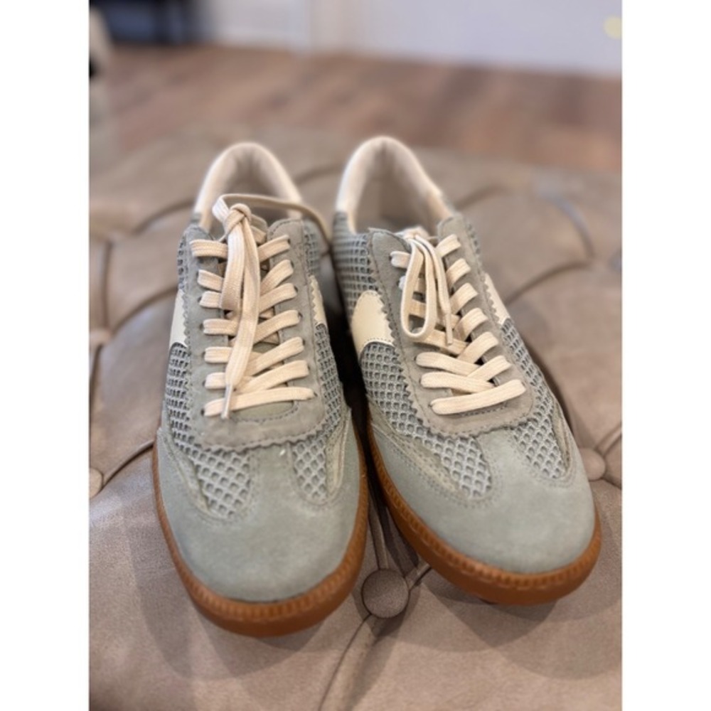 Dolce Vita Notice Sage Green Mesh Suede Low Top Sneakers Womens Size 9.5